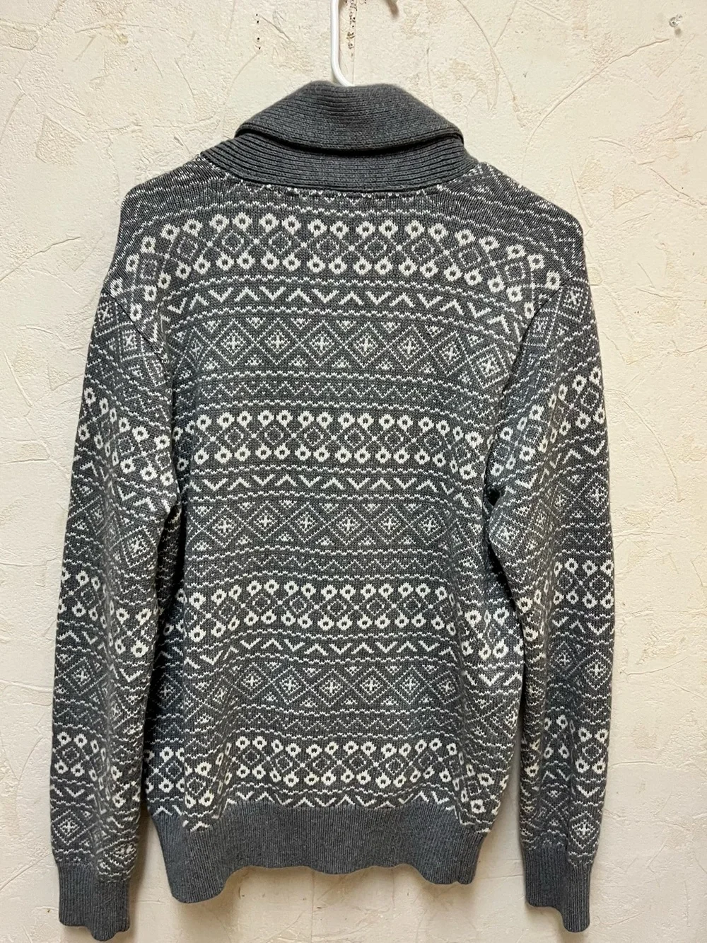 gray and white Fair Isle patterned Banana Republic shawl collar cardigan